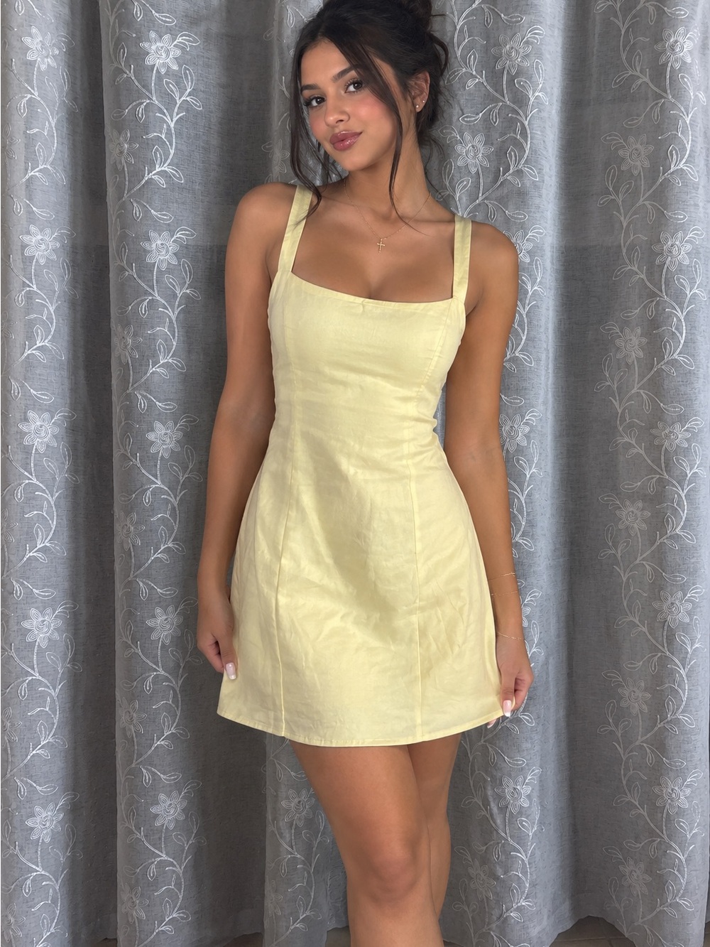 Women’s Light Yellow Square-Neck Sundress